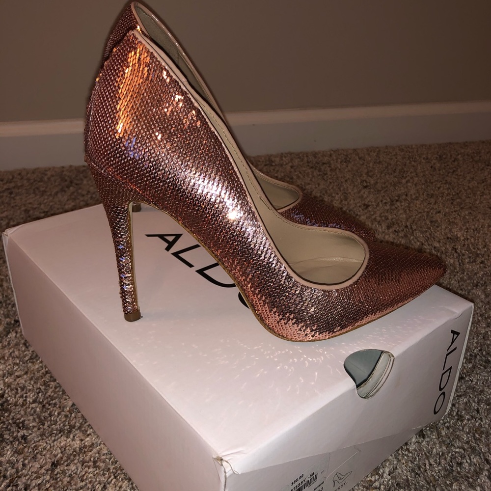 ✨ rose gold heels ✨